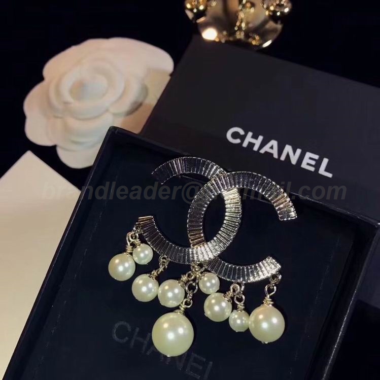 Chanel Brooch 25